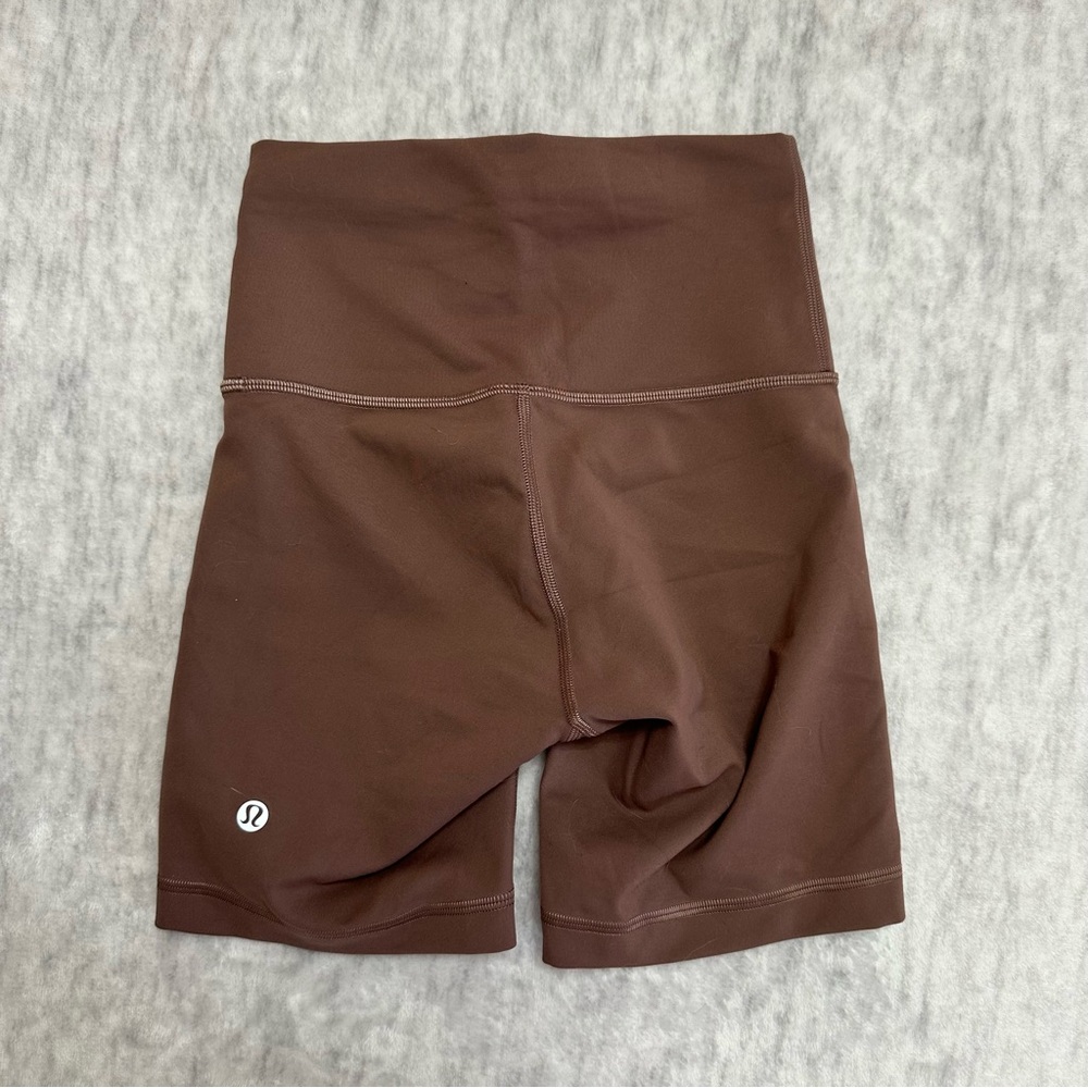 Lululemon Wunder Train 6" Shorts